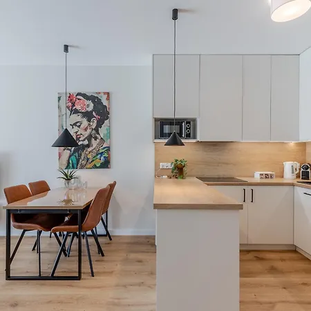 Frida Riverside - Free Parking Included *