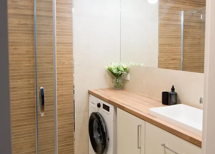 Frida Riverside Apartman *